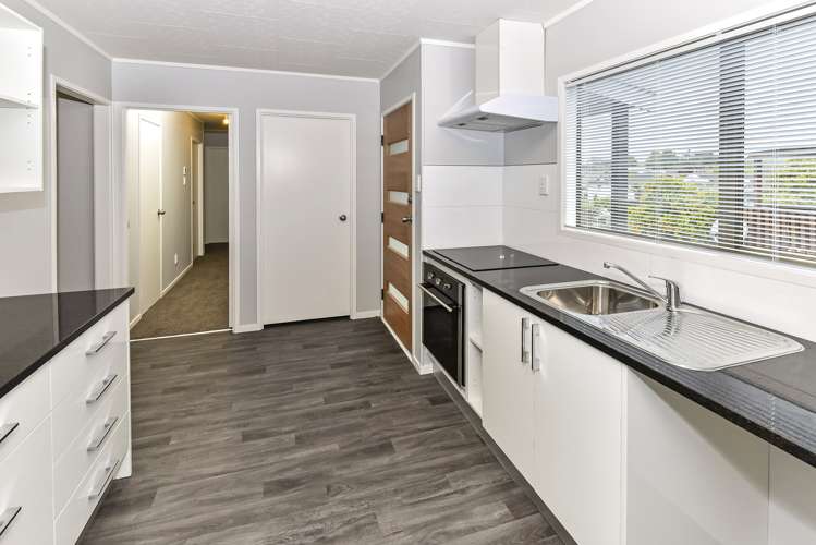 13 Ngatira Place Clendon Park_5