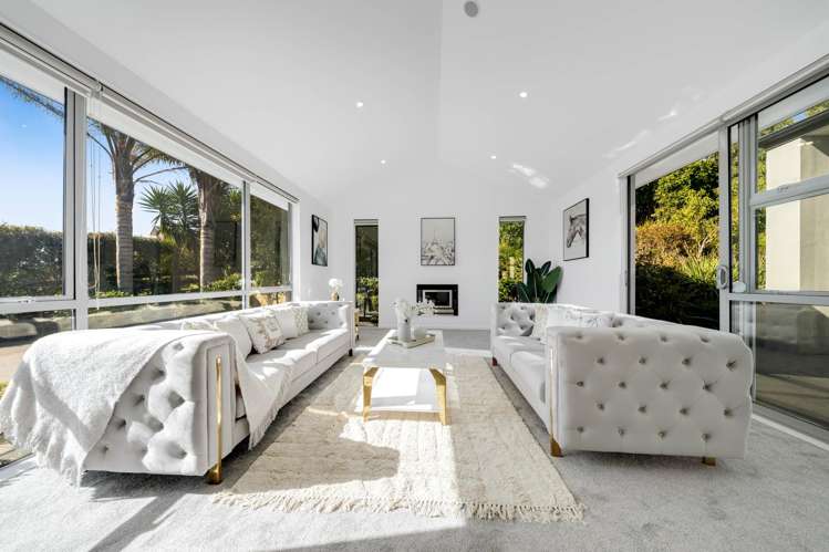 731 Redoubt Road Flat Bush_2