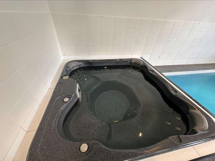 18f Fisher-Point Drive Auckland Central_11