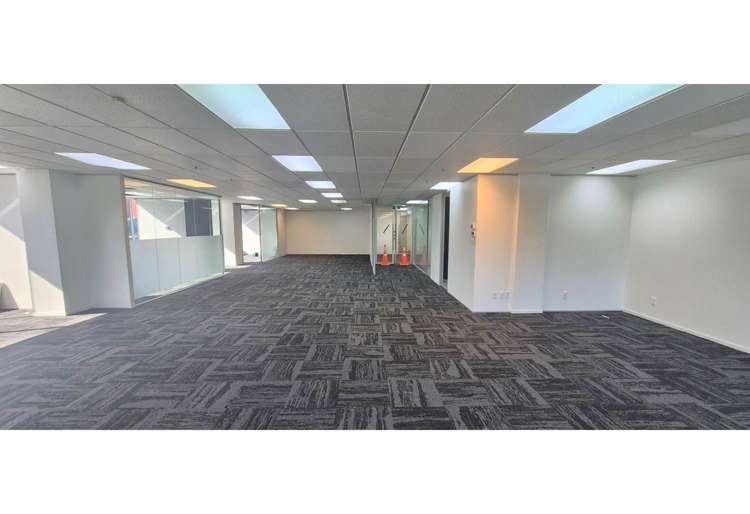 Level 1/2 Fred Thomas Drive Takapuna_2