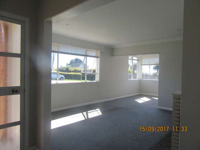 11 Tirimoana Road Te Atatu South_1