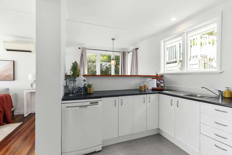 2 Mapplebeck Street Titahi Bay_6