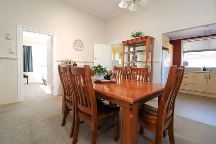 708 Mackay Street_5