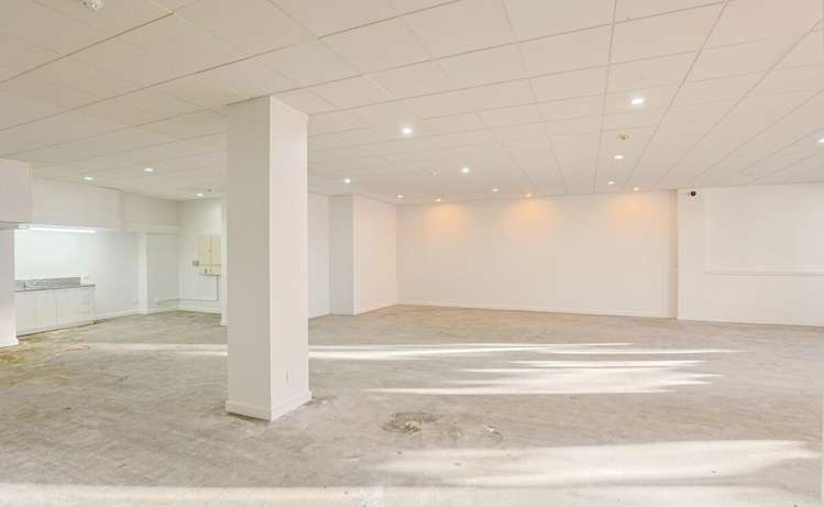Shop 1 | 12 Beresford Square City Centre_4