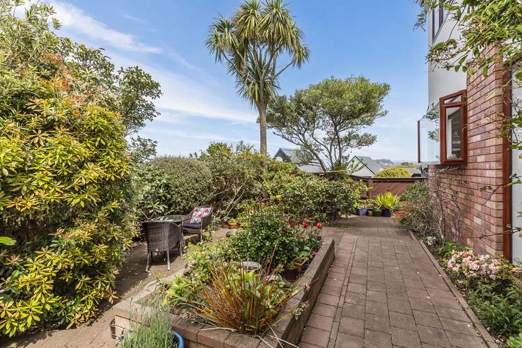 4 Andaman Grove Khandallah_14