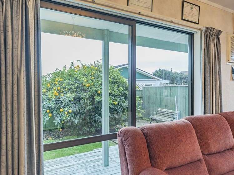 28 Aldinga Avenue Stoke_3