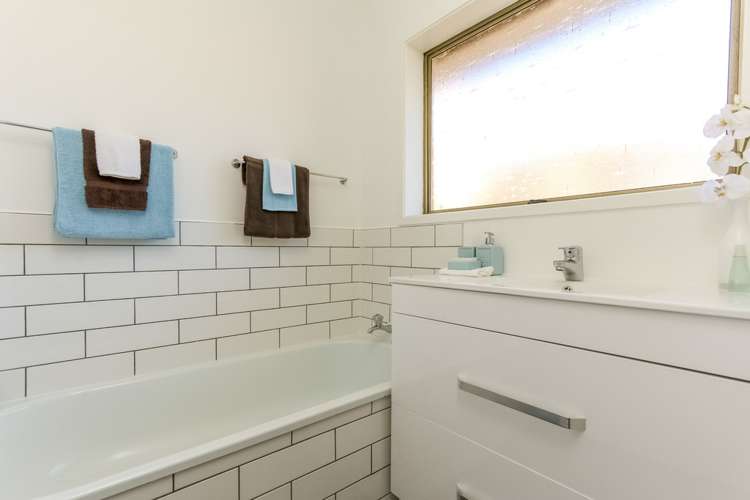 2/56 Te Atatu Road Te Atatu South_10