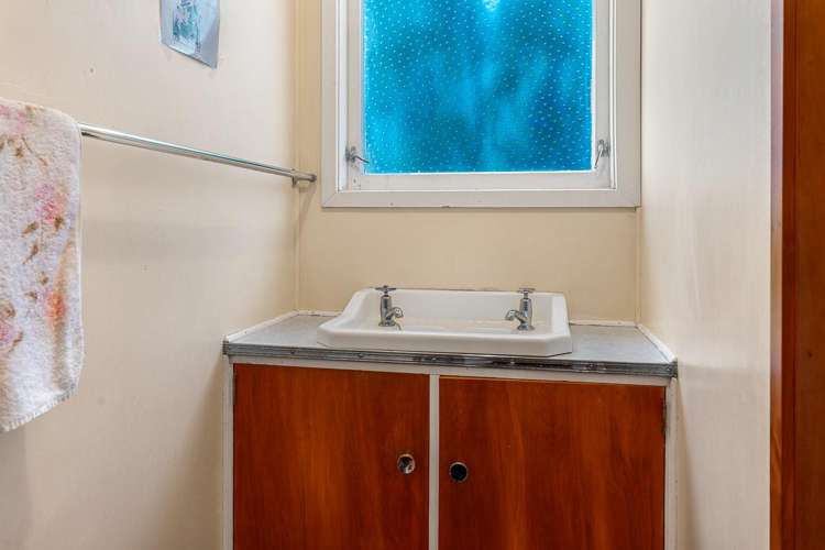 29 Waetford Road Matapouri_15