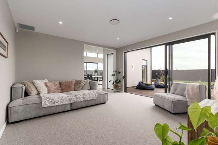 71 Halpin Drive Lincoln_12