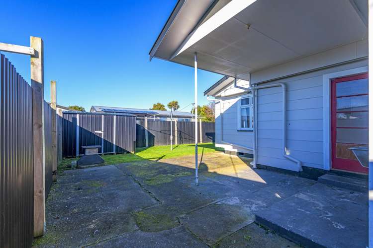 28 and 28a Hammond Street Bulls_11