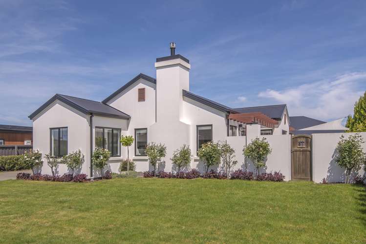 28 Doncaster Avenue_0