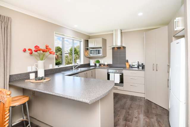 6 Angelina Way Kelvin Grove_1