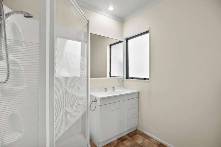 122 Fenton Street Thames_4