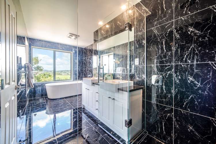 20 Ascension Crescent Orewa_23