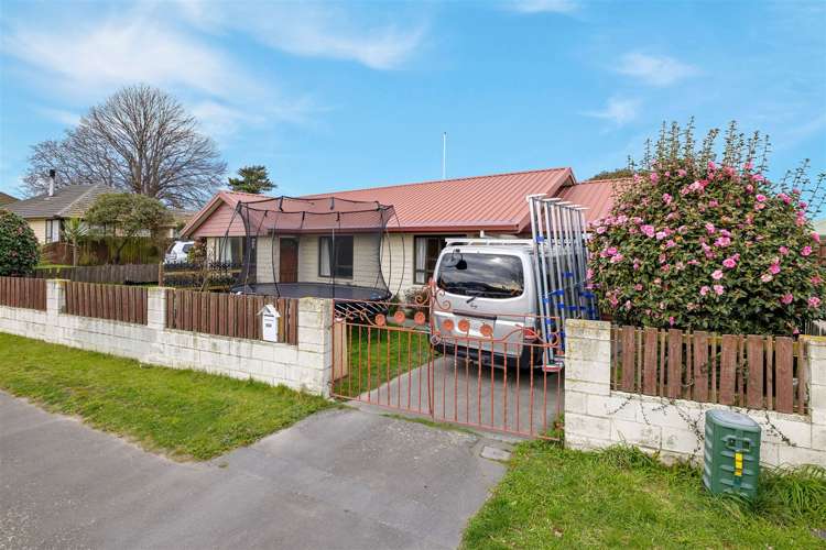 1/25 De Havilland Street Hornby_11