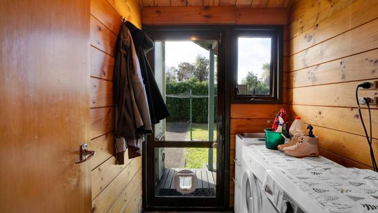 8 Pohutukawa Drive Opunake_23