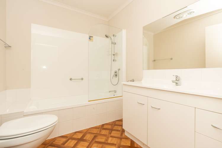 18/3 Turnbury Court Rototuna_14