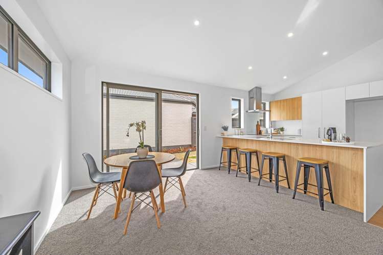 2/129 Hoon Hay Road_5