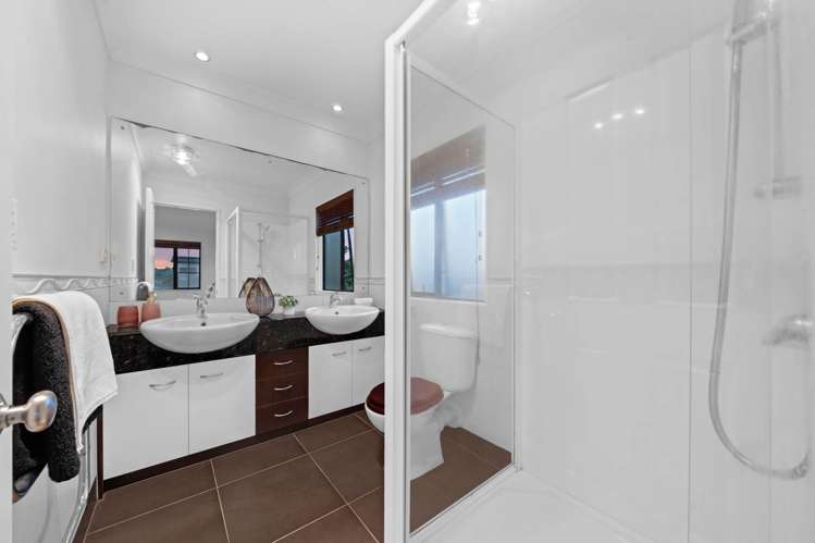 19 Malahide Drive Flat Bush_12