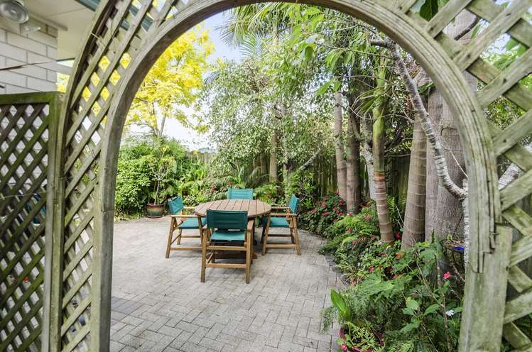 126 Burswood Drive Pakuranga Heights_3