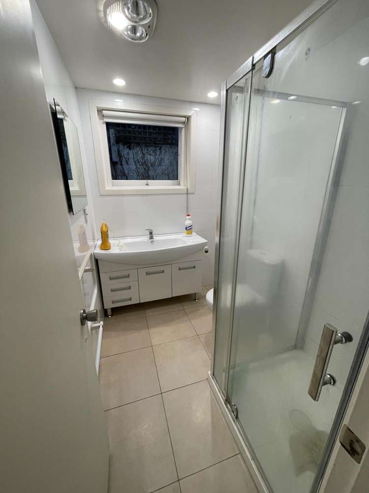 8 Meadway Sunnyhills_5