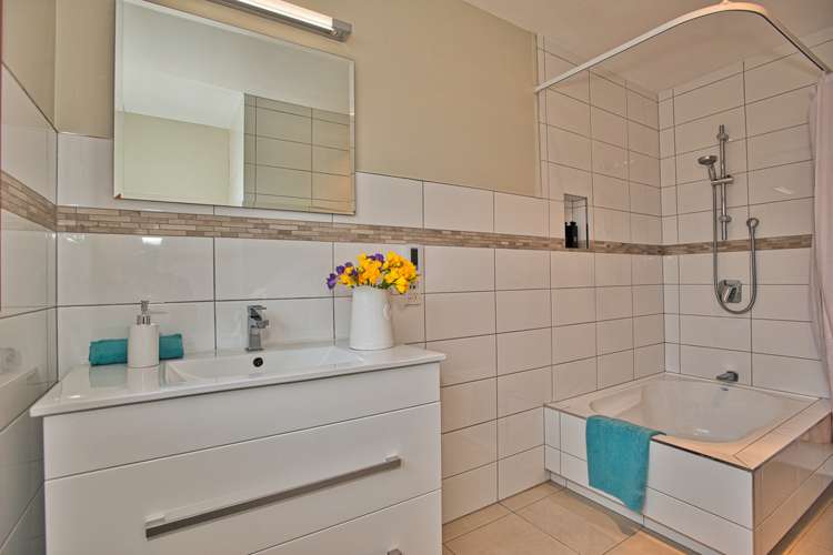 77 Saint Davids Street Lyttelton_22