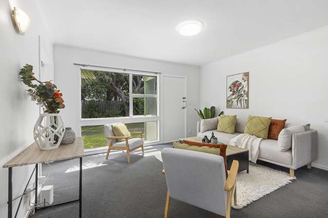 2/102 Endeavour Street Lyall Bay_2