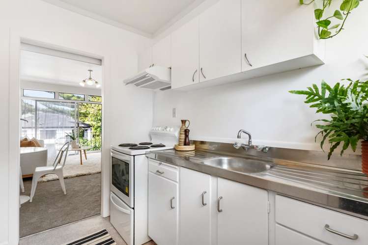 8/35 Saint Lukes Road Mount Albert_6