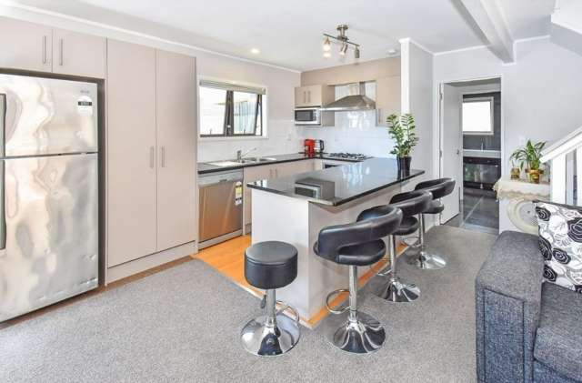 2/104 Tui Road Papatoetoe_2