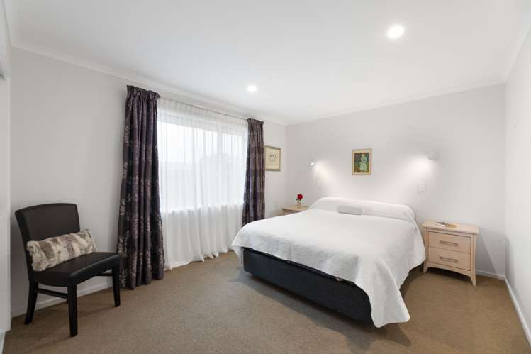 12 Korari Grove Redwoodtown_13