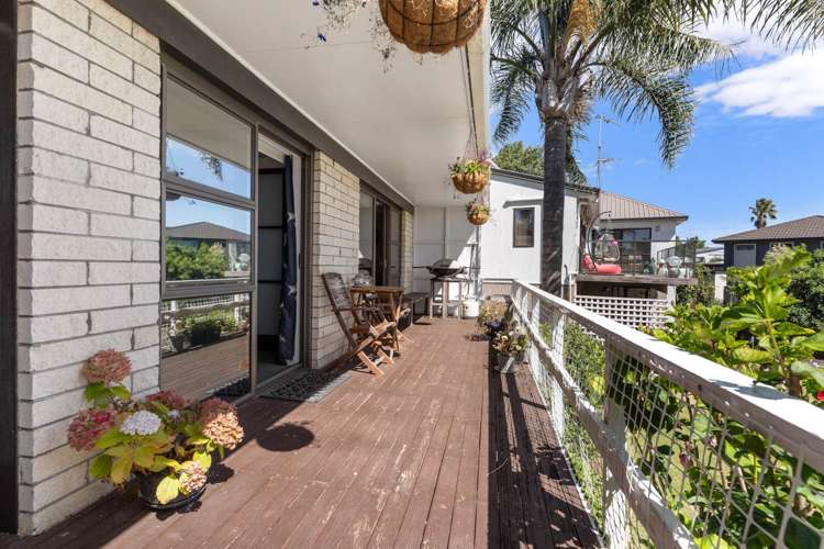 80 Torkar Road Clarks Beach_33