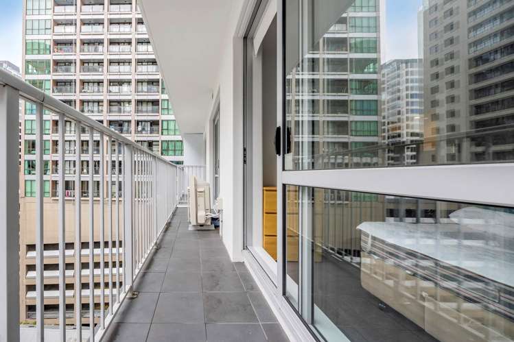 701/74 Albert Street City Centre_13