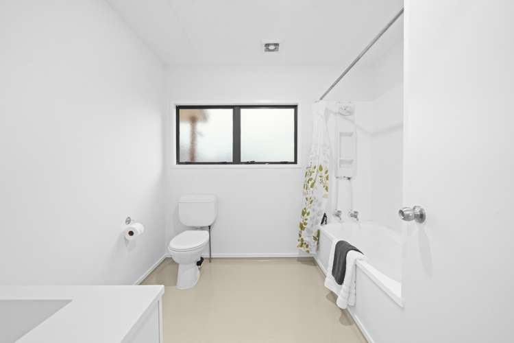 4/3 Barneys Farm Road Clendon Park_14