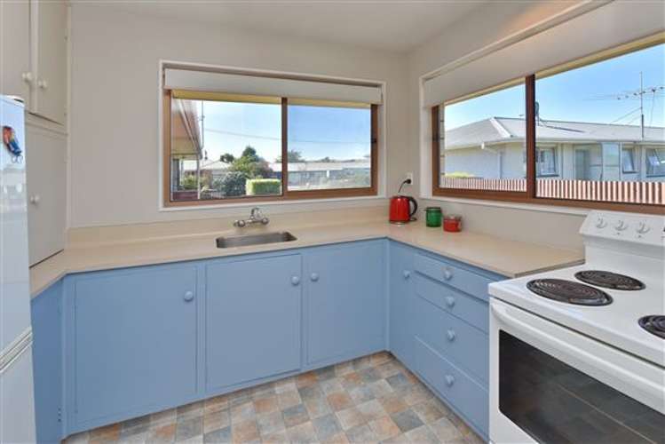 2/6 Douglas Road Amberley_1