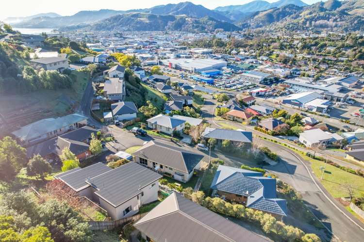 33a Saint Lawrence Street Toi Toi_13