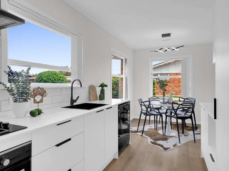 73 Lewis Street Glenview_7