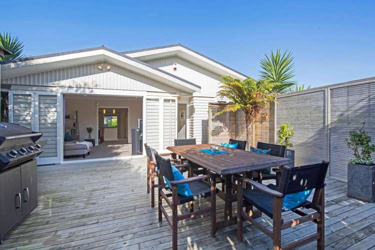 64 Patons Road Howick_21