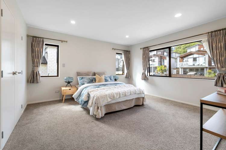 17 Gospel Heights Flat Bush_8