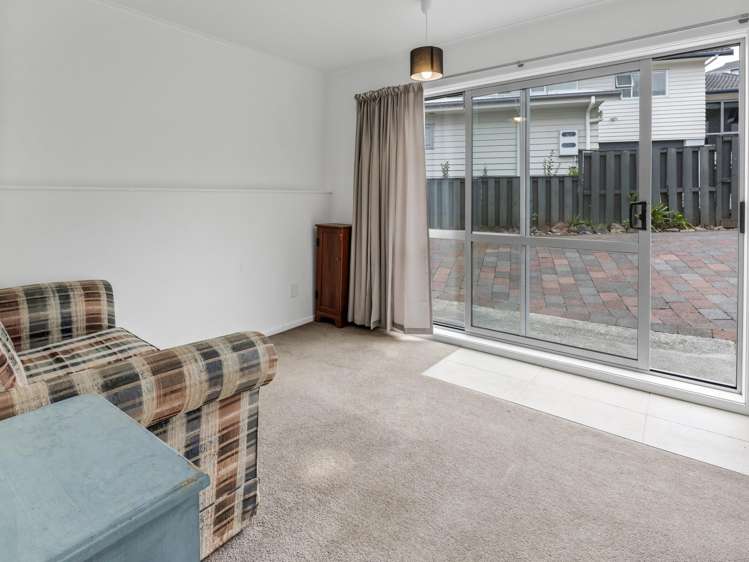 2/3 Pohutukawa Avenue Shelly Park_17