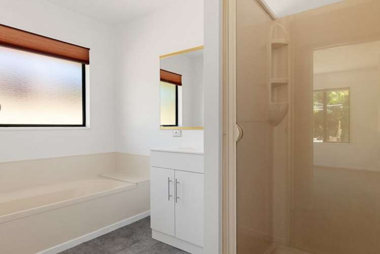 1 Parkview Place Stoke_10