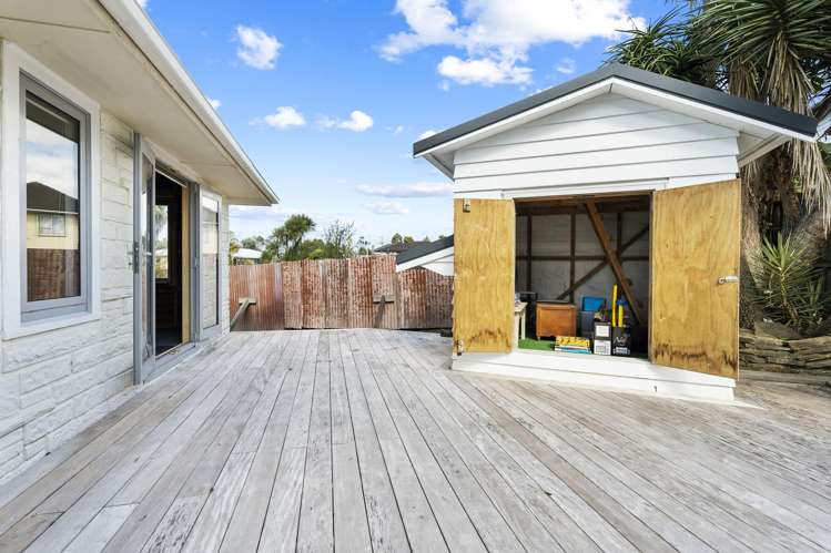103a Roberts Road Te Atatu South_13