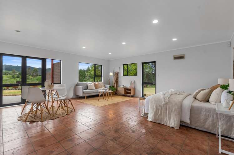 239 Old Parua Bay Road Abbey Caves_11