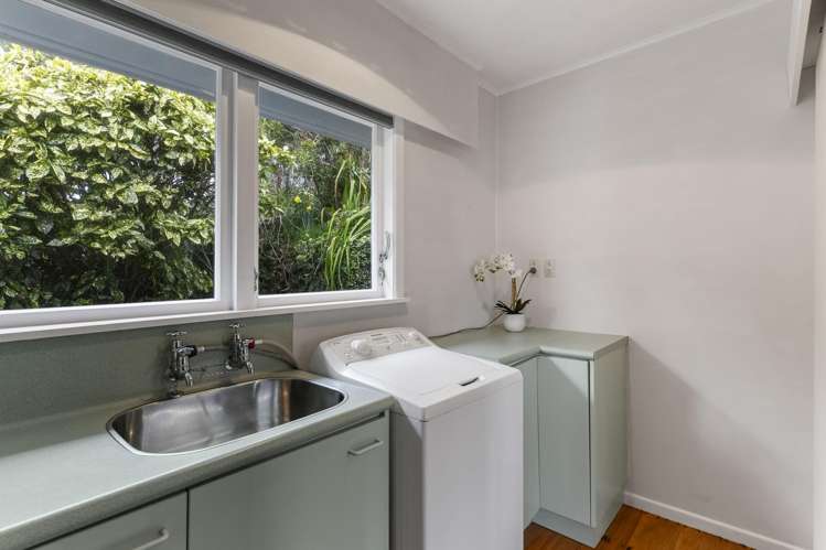 26 Collier Avenue Karori_8