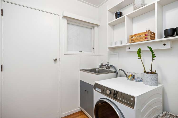 42 Hilltop Avenue Morningside_20