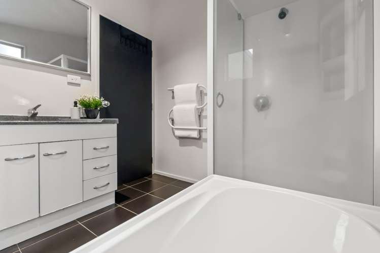 2/35 Huron Street Takapuna_14