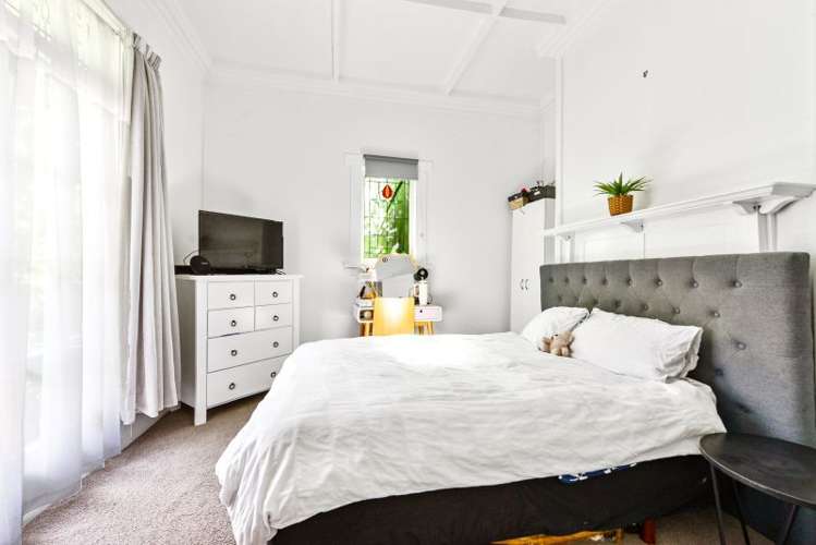 34 Te Aroha Street Hamilton East_21