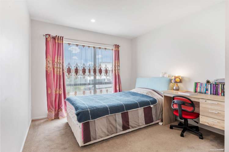 54 Ascension Crescent Orewa_16