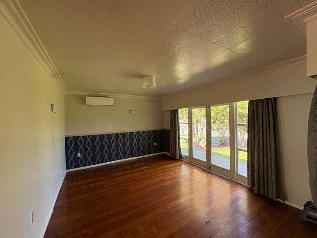 93 MacArthur Street 10516_4