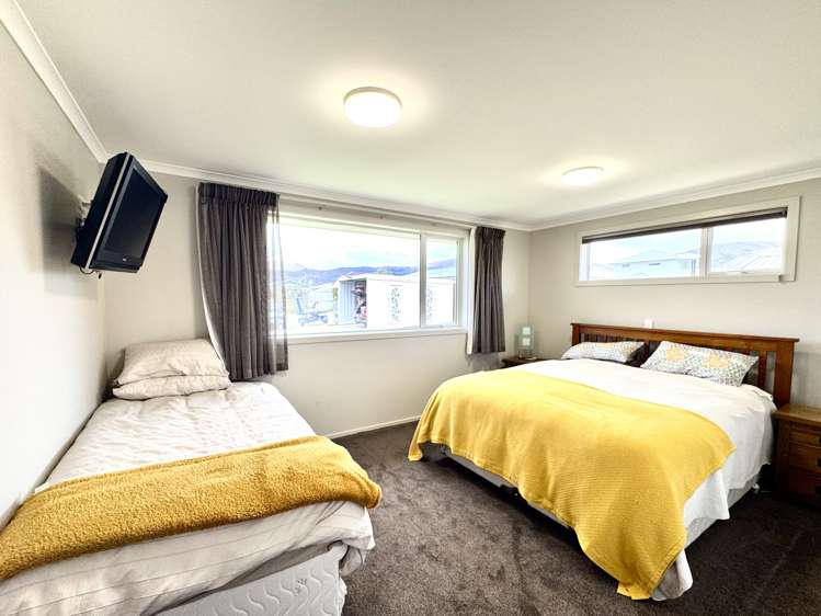 8 Sunset Place Otematata_13