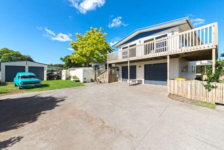 21 Kawakawa Bay Coast Road Kawakawa Bay_1